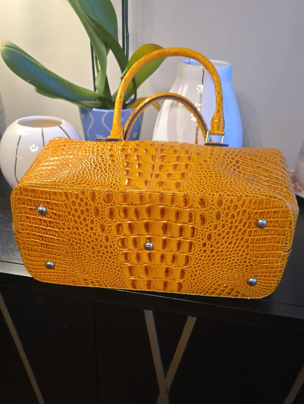 Vicenzo Leather Dome Satchel